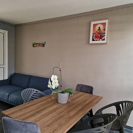 Dodo La Fami Daire Sainte-Suzanne Dış mekan fotoğraf